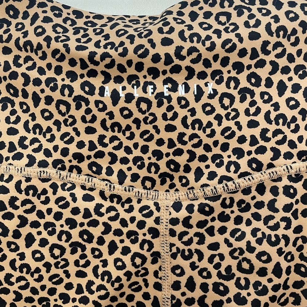 All Fenix Leopard Print Leggings - Picture 7 of 9